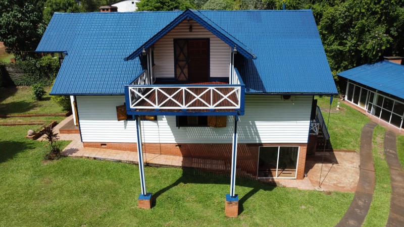 ¡Hermosa casa en venta! 2 Plantas + 3 Habitaciones + 2 Baños + Quincho + Piscina