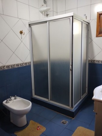 ¡Hermosa casa en venta! 2 Plantas + 3 Habitaciones + 2 Baños + Quincho + Piscina