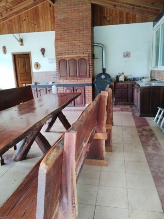 ¡Hermosa casa en venta! 2 Plantas + 3 Habitaciones + 2 Baños + Quincho + Piscina